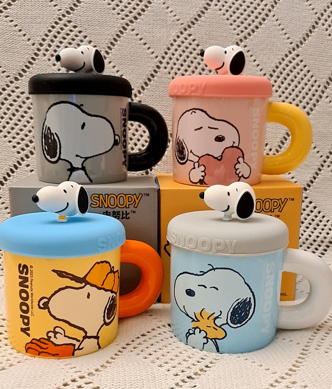 Snoopy (black and grey 🖤🩶)