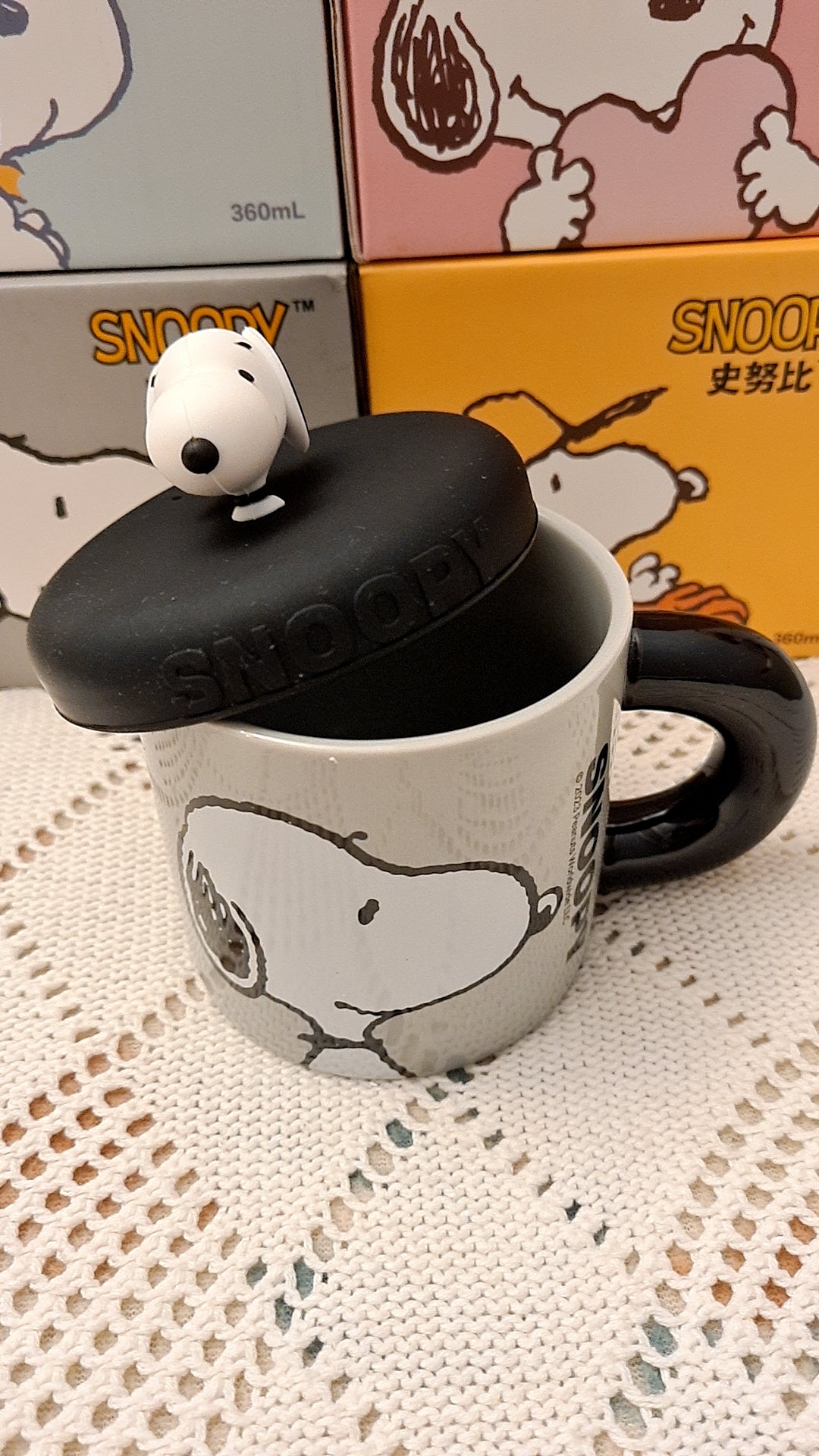 Snoopy (black and grey 🖤🩶)