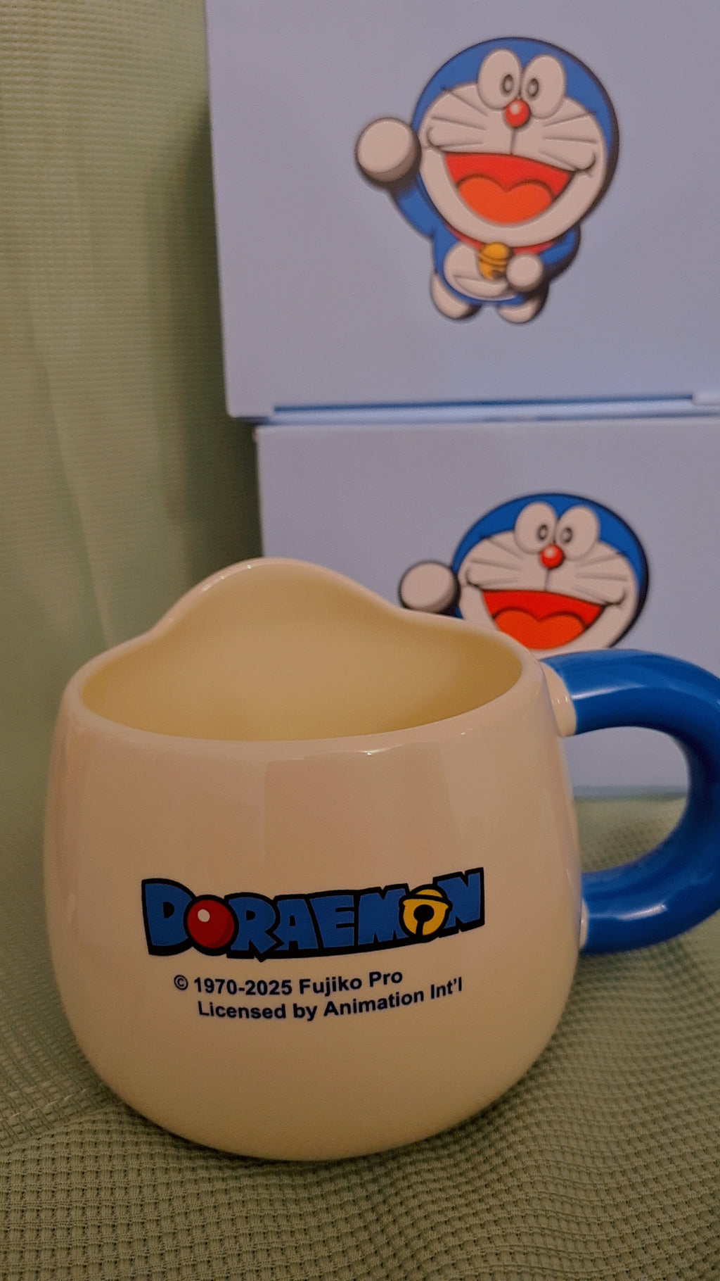 Doraemon (White🤍💧)